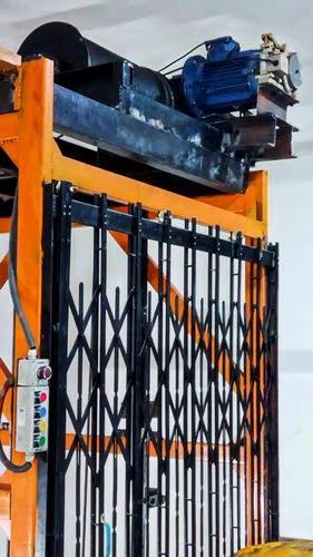 Custom engineered goods lift structure
